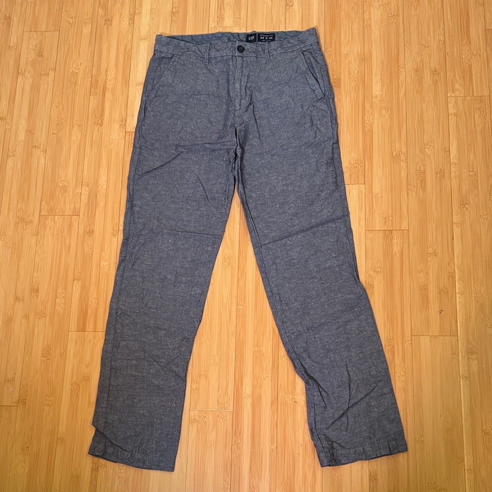 GAP Men's Gray Chinos